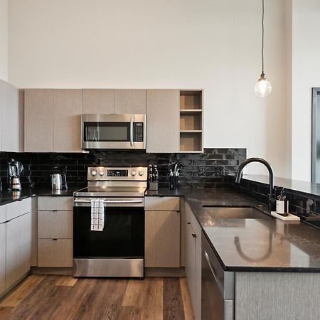Large 3Br Apts & Studios, Free Parking, Gym, Game Room Philadelphia Exterior photo