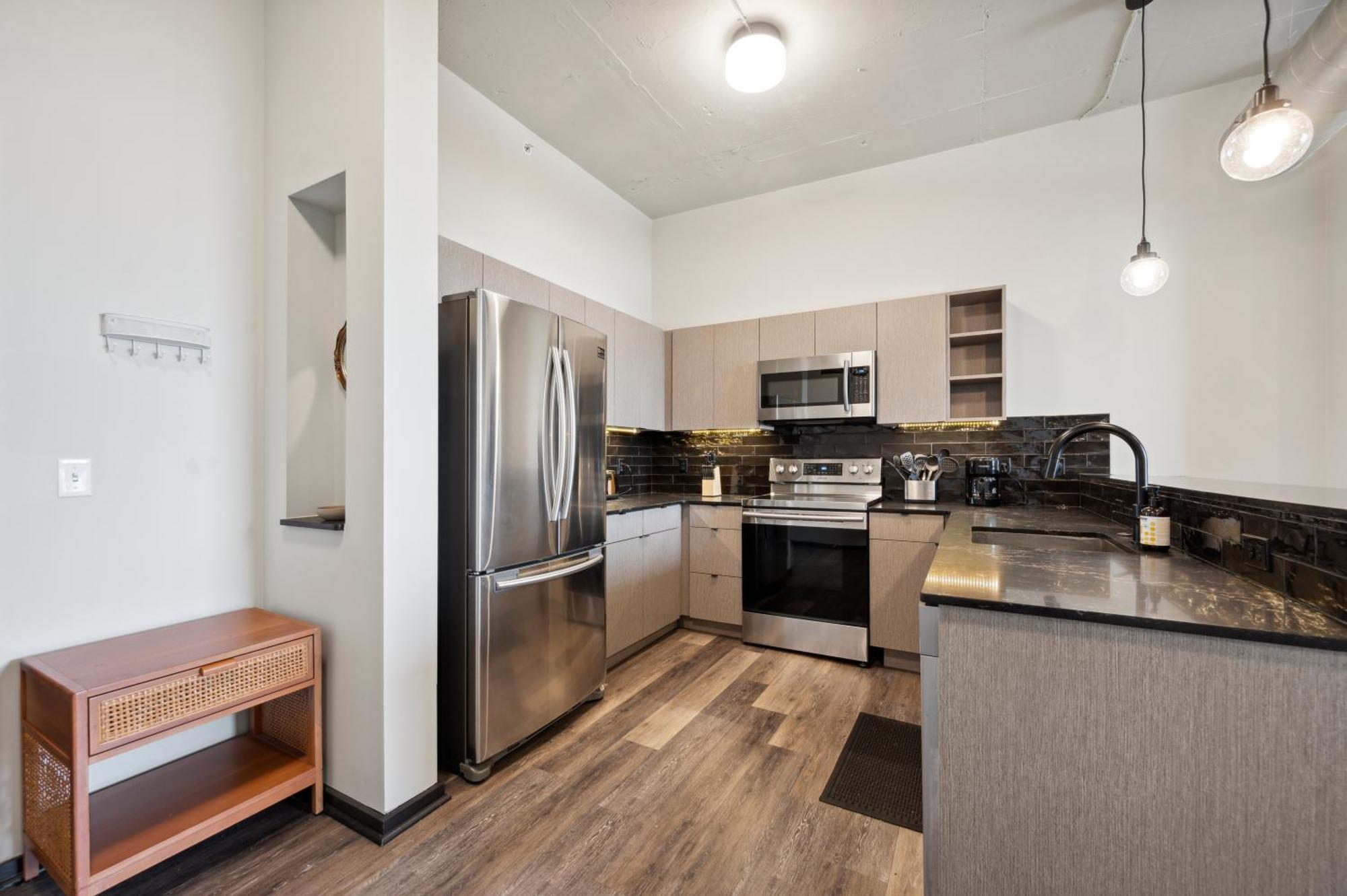Large 3Br Apts & Studios, Free Parking, Gym, Game Room Philadelphia Exterior photo